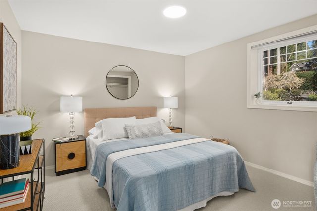 14735 Henderson Road NE, Bainbridge Island, WA 98110