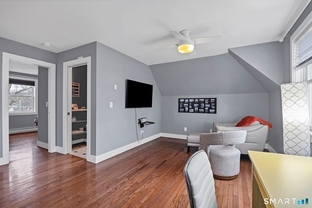 45 Ridgewood Avenue, Waterford, CT 06385