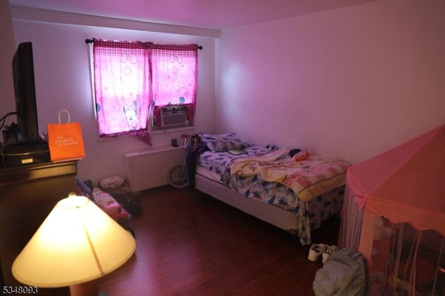 39 E 39Th St 1E, Paterson City, NJ 07514