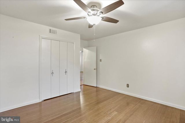 11800 BRADFORD DR, Hagerstown, MD 21742