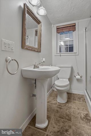 11800 BRADFORD DR, Hagerstown, MD 21742