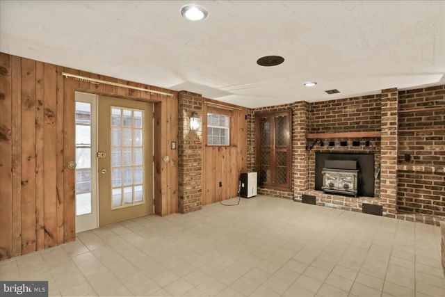 11800 BRADFORD DR, Hagerstown, MD 21742