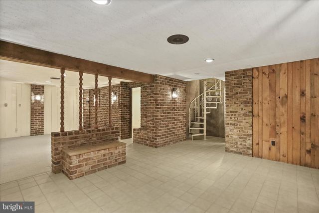 11800 BRADFORD DR, Hagerstown, MD 21742