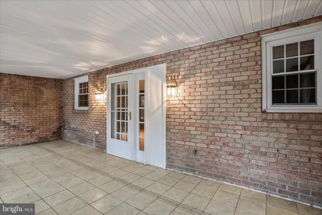 11800 BRADFORD DR, Hagerstown, MD 21742