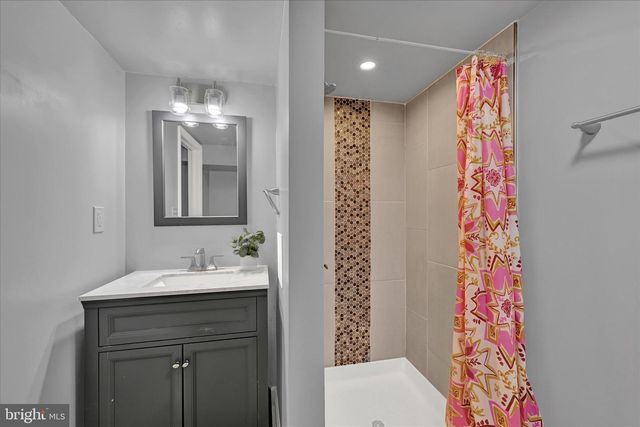 1127 WICKLOW RD, Baltimore, MD 21229