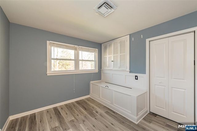 27 Viewpoint Road, Wayne, NJ 07470