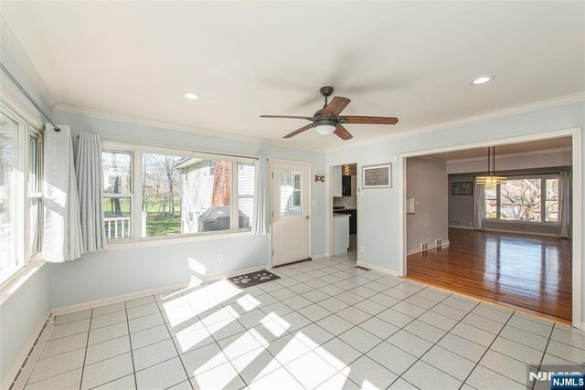 27 Viewpoint Road, Wayne, NJ 07470