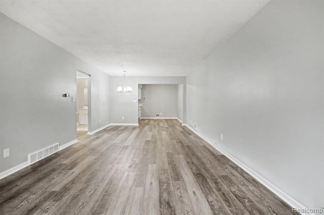 22767 Garfield Street 16, Saint Clair Shores, MI 48082