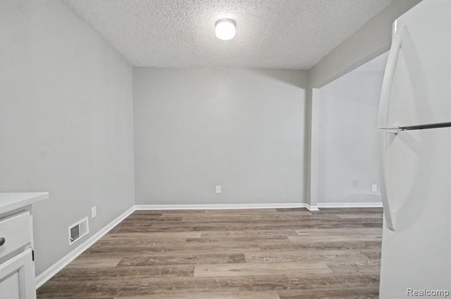 22767 Garfield Street 16, Saint Clair Shores, MI 48082