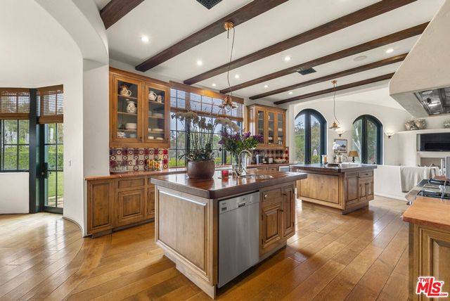 361 Fordyce Road, Los Angeles, CA 90049