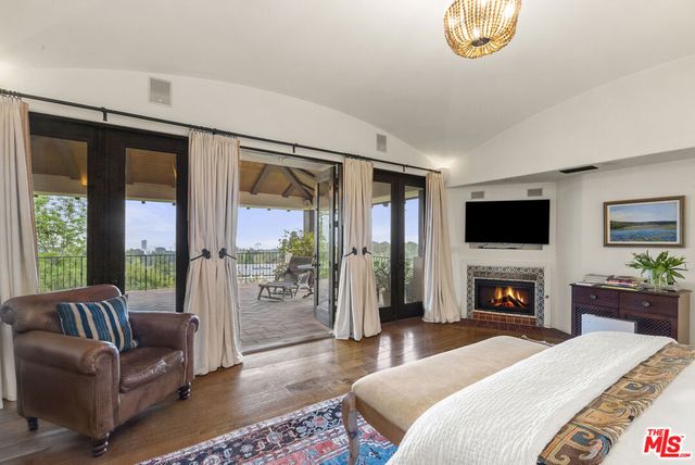 361 Fordyce Road, Los Angeles, CA 90049