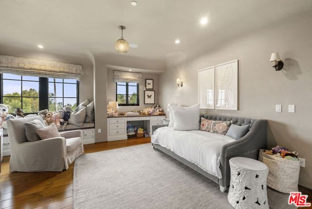 361 Fordyce Road, Los Angeles, CA 90049