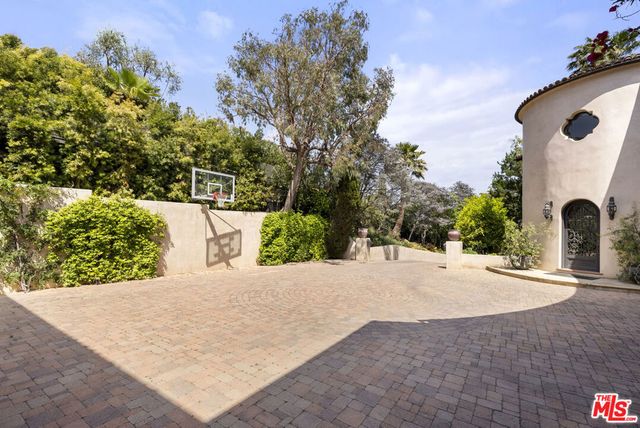 361 Fordyce Road, Los Angeles, CA 90049