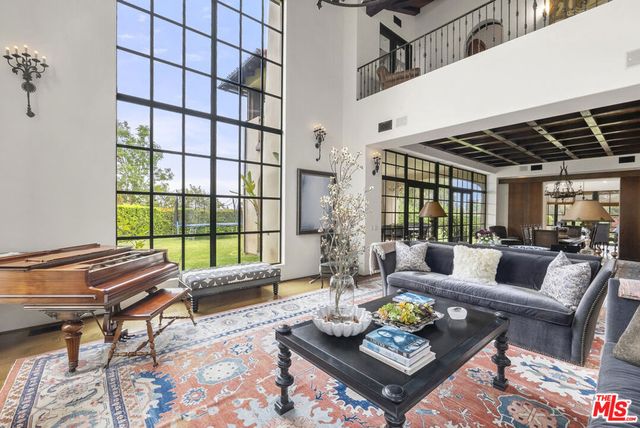 361 Fordyce Road, Los Angeles, CA 90049