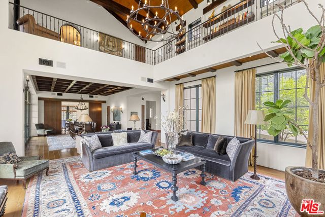 361 Fordyce Road, Los Angeles, CA 90049