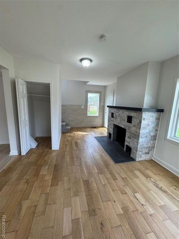 19832 Stafford Street, Clinton Township, MI 48035
