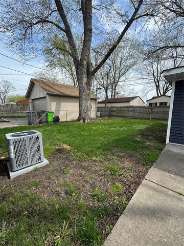 19832 Stafford Street, Clinton Township, MI 48035