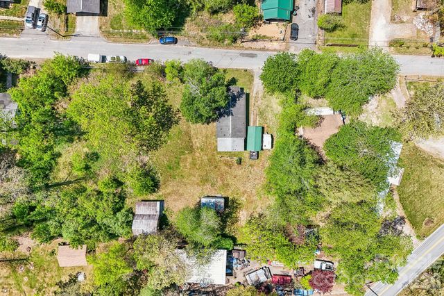 235 Gull Avenue 431, East Flat Rock, NC 28726