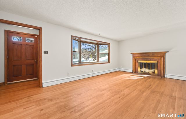 332 Fern Street, West Hartford, CT 06119