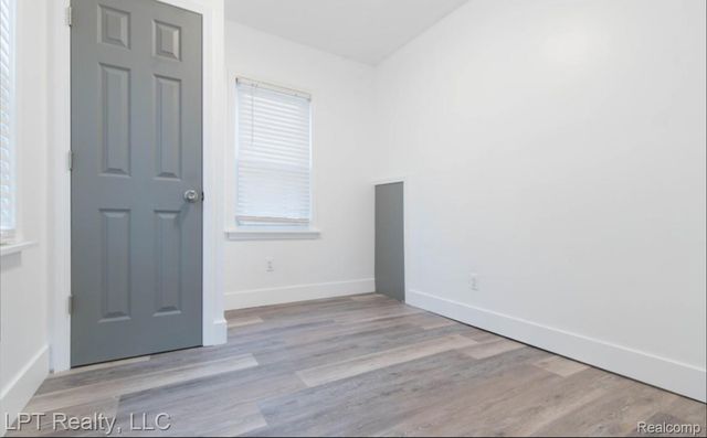 20042 Northlawn Street, Detroit, MI 48221