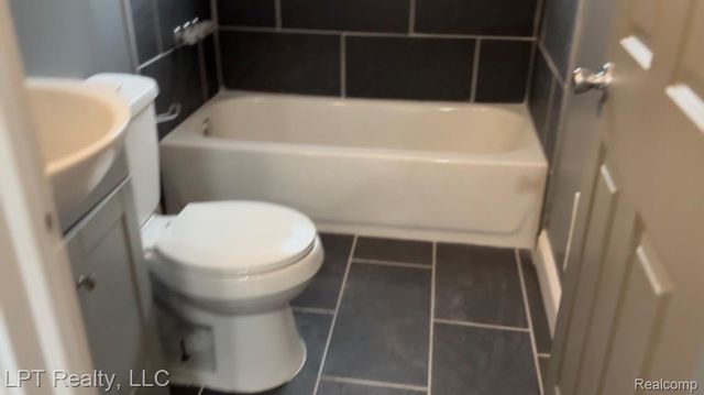 20042 Northlawn Street, Detroit, MI 48221