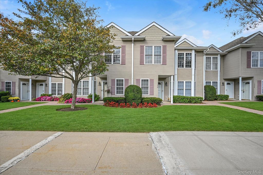 1067 Savoy Drive, Melville, NY 11747 — photo 2