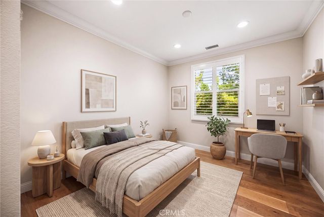 83 Henson, Irvine, CA 92620
