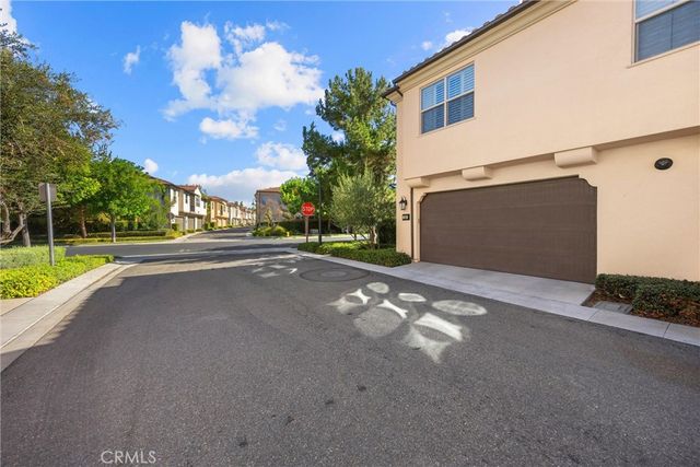 83 Henson, Irvine, CA 92620