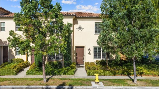 83 Henson, Irvine, CA 92620