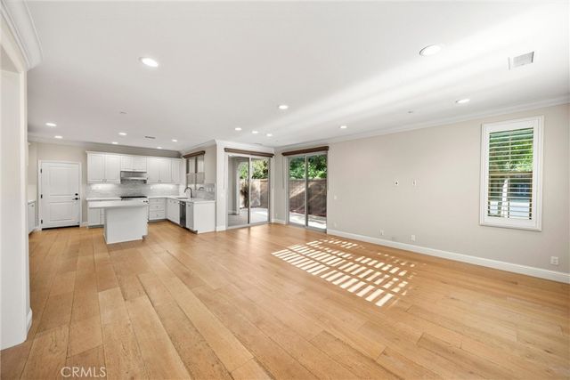 83 Henson, Irvine, CA 92620