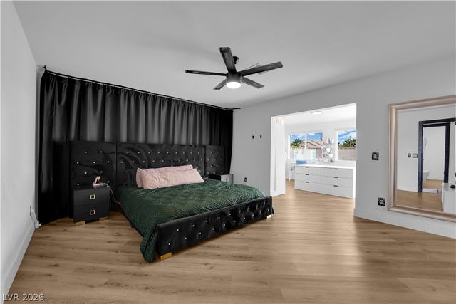 7810 Gilespie Street, Las Vegas, NV 89123