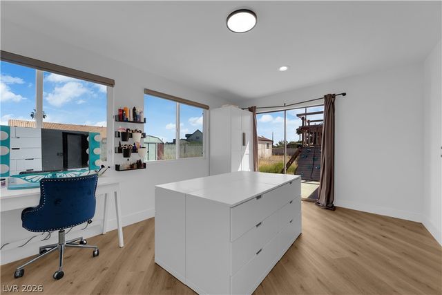 7810 Gilespie Street, Las Vegas, NV 89123