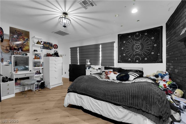 7810 Gilespie Street, Las Vegas, NV 89123