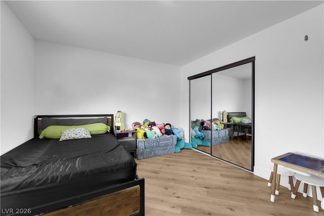 7810 Gilespie Street, Las Vegas, NV 89123