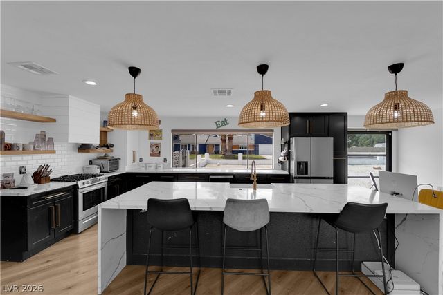 7810 Gilespie Street, Las Vegas, NV 89123