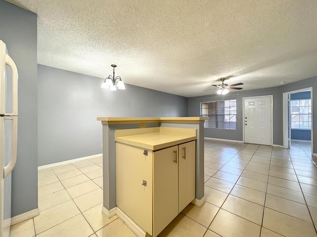 320 Forestway Circle 102, Altamonte Springs, FL 32701