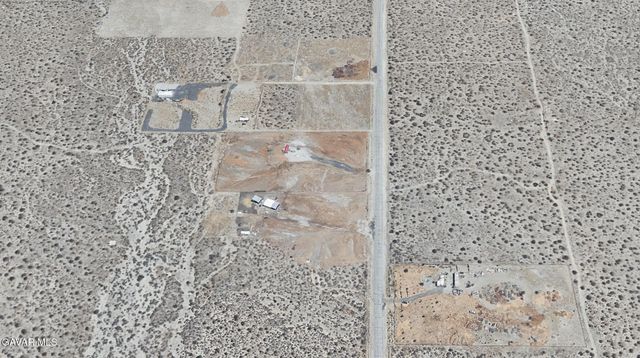 Longview Rd, Littlerock, CA 93543