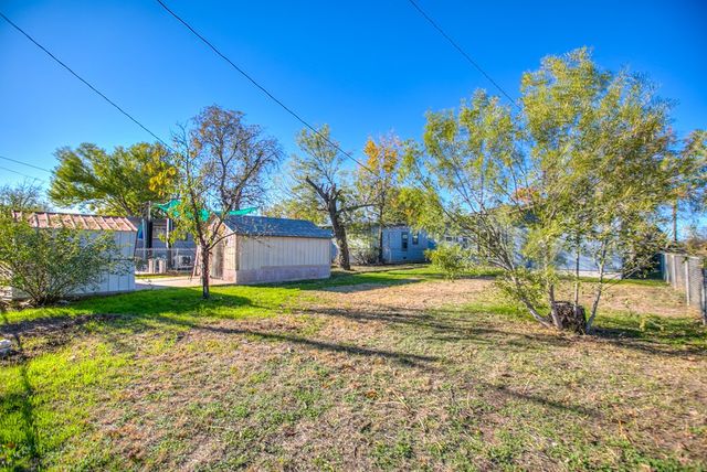 2701 San Antonio St, San Angelo, TX 76901