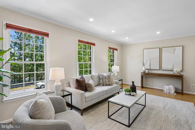 536 TSCHIFFELY SQUARE RD, Gaithersburg, MD 20878