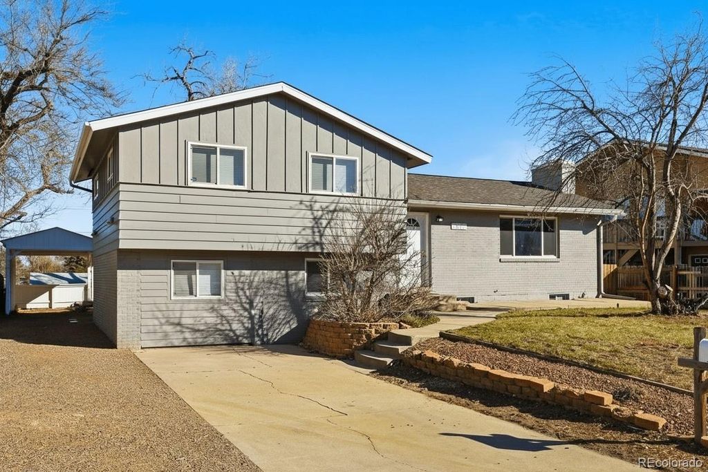 4835 Moorhead Avenue, Boulder, CO 80305