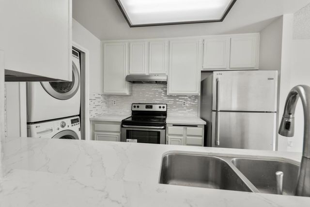 4974 Flat Rock Circle, San Jose, CA 95136