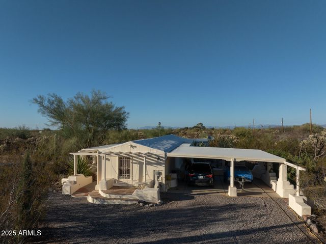 8362 N DEAD MANS GULCH Road, Florence, AZ 85132