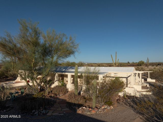 8362 N DEAD MANS GULCH Road, Florence, AZ 85132