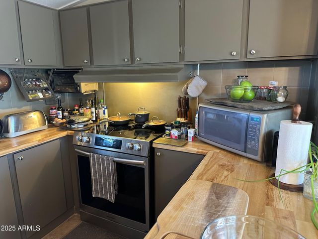 8362 N DEAD MANS GULCH Road, Florence, AZ 85132