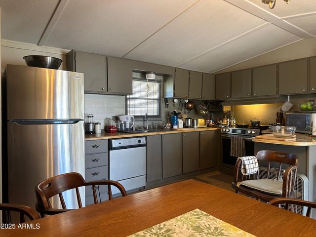 8362 N DEAD MANS GULCH Road, Florence, AZ 85132