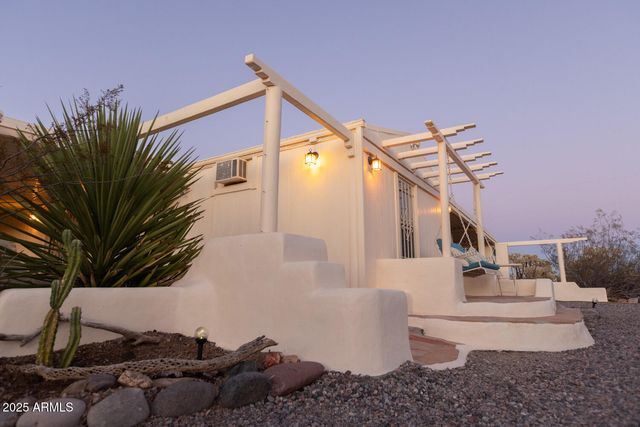 8362 N DEAD MANS GULCH Road, Florence, AZ 85132