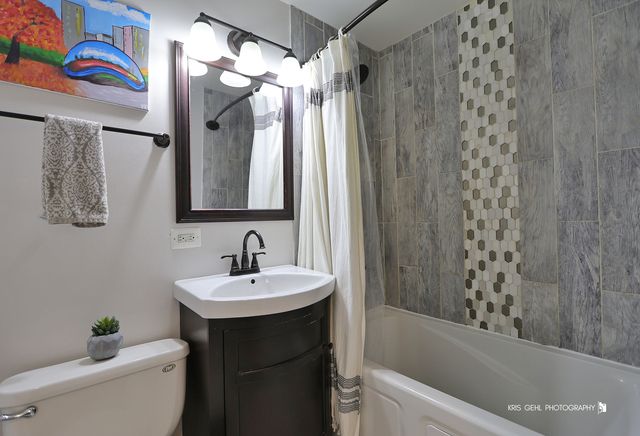 510 W MINER Street 1D, Arlington Heights, IL 60005