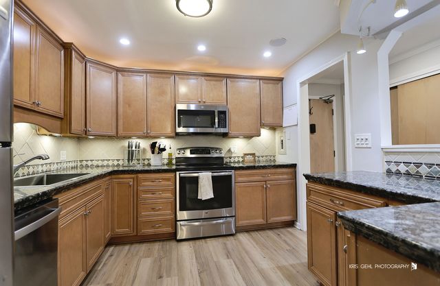 510 W MINER Street 1D, Arlington Heights, IL 60005