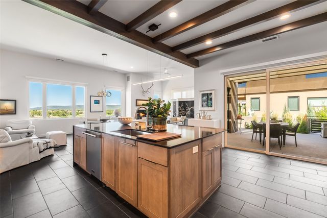 7 Valverde Lane, Santa Fe, NM 87506