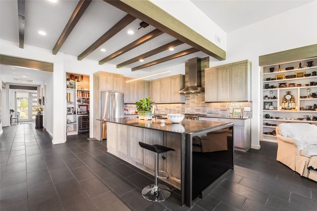 7 Valverde Lane, Santa Fe, NM 87506